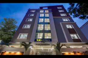 FabHotel Royal Signature - Nr Matlis MultiSpeciality Hospitals-HITECH CITY